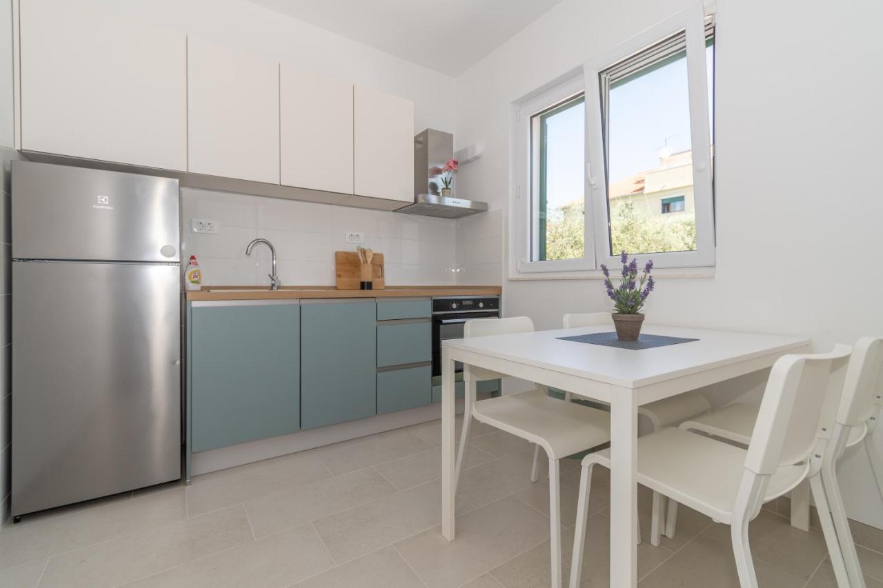 Apartments Lovor & Lavanda Kaštela Eksteriør bilde